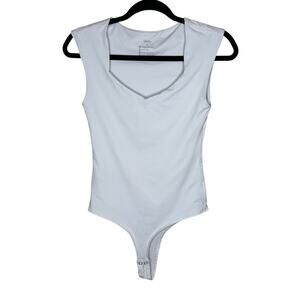 Reoria White Sleeveless Scoop Neck Bodysuit Double Lined Stretchy Basics Small‎
